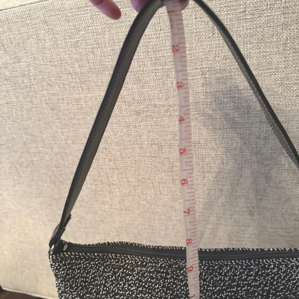 Early 2000s The Sak‎ Elliott Luca Knit Shoulder Bag Black White